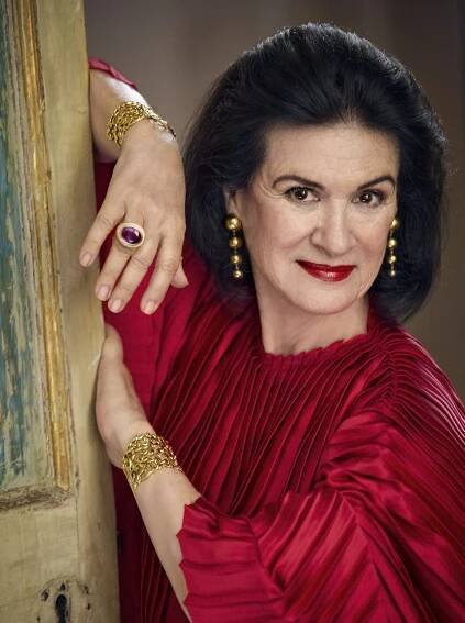 Retrato con sus joyas para Tiffany & Co.