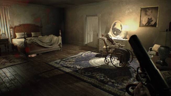 S pistolí v ruce se člověk v Resident Evil 7: Biohazard cítí vždy o něco lépe. 