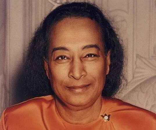 Paramahansa Yogananda Biography - Childhood, Life Achievements & Timeline