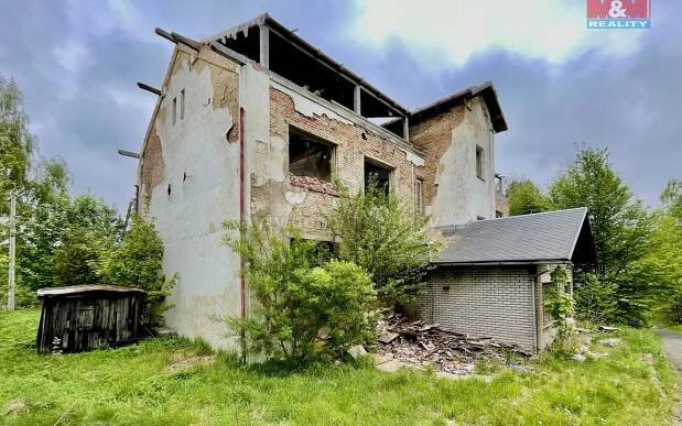 Rodinné domy, Mikulášovice, 390 m²