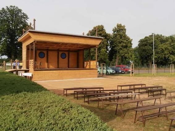 Koupaliště a kemp Chlumec nad Cidlinou carousel-image-13
