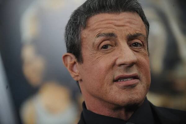 Sylvester Stallone má nový plán: Zachránit rodinu a vydělat miliony - Expres FM