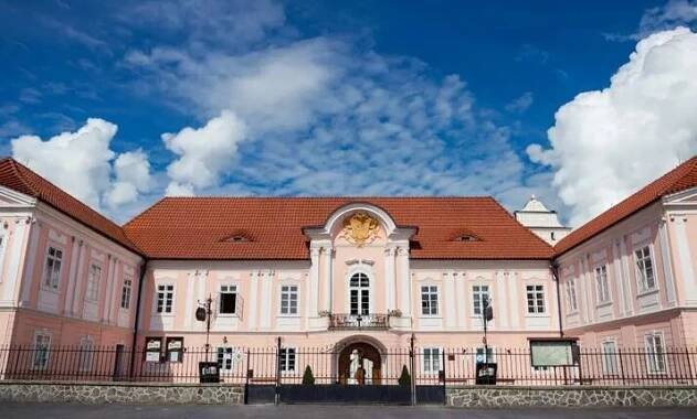 Zámek Hrádek u Sušice - s naučnou stezkou Františka Pravdy