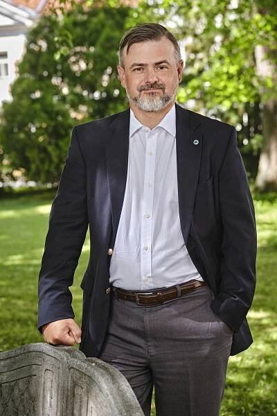 Násilí mezi dětmi narůstá. Psychiatr z Opařan apeluje na stát i média