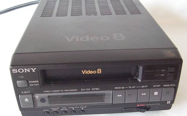 1986 Sony Video8 Compact Video Cassette Recorder EV-C3