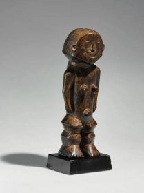 Zande-Figur, 19. Jh. - Stammeskunst 2023/06/28 - Dosažená cena: EUR 3.900 - Dorotheum