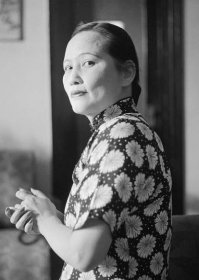 Madame Sun Yat-Sen - Cecil Beaton.jpg