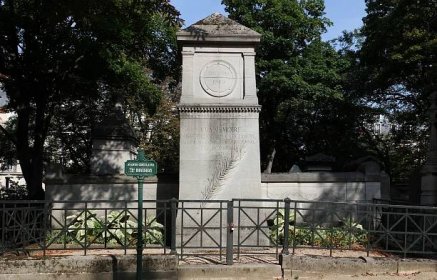 Père-Lachaise Cemetery - Division 72