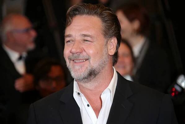 Russell Crowe oznámil veľkú správu