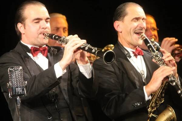OBRAZEM: Havelka s Melody Makers přenesli posluchače do swingových třicátých let