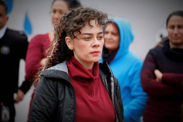 Demet Evgar