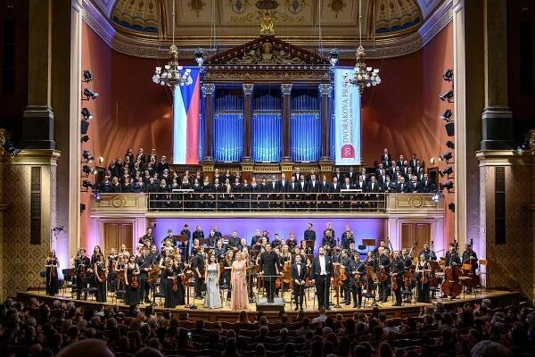 Mladá filharmonie Dvořákovy Prahy a Beethovenova Devátá – KlasikaPlus.cz
