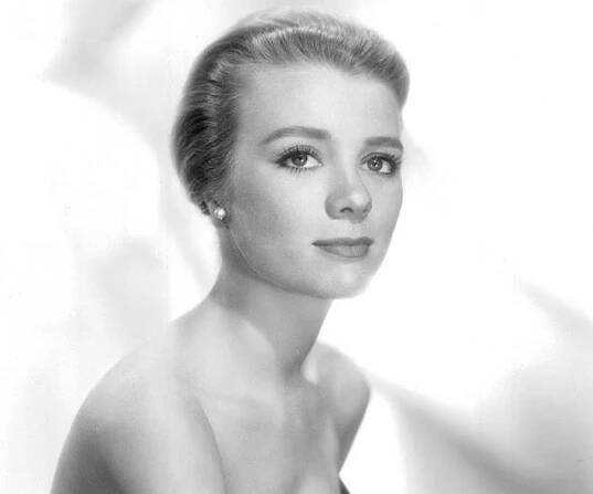 Inger Stevens Biography - Facts, Childhood, Family Life & Achievements