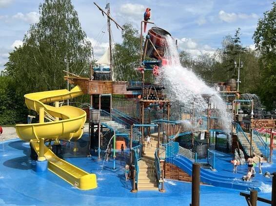Therme Bad Schallerbach: Aquapulco Pirate World & Tropicana