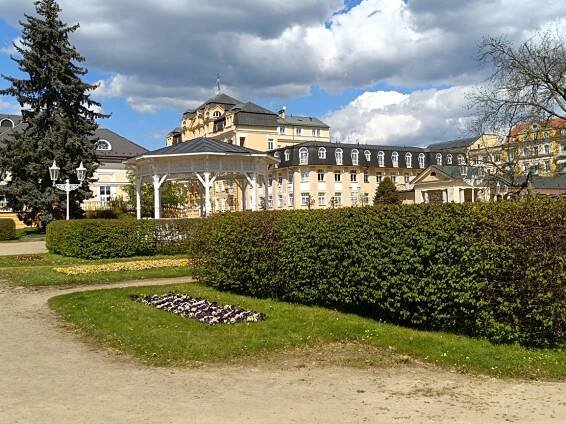 Výlet - Světce, Cheb, Františkovy Lázně - 27. 4. 2024 - Oficiální stránky obce Lužany