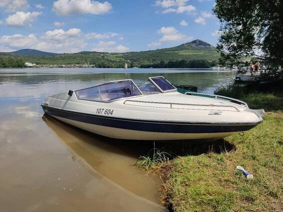 Fletcher Classic GTS 200 4,3 V6 s vozíkem - Davlemarina