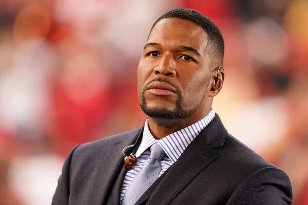 Michael Strahan - Sportscaster, Football Player, Host