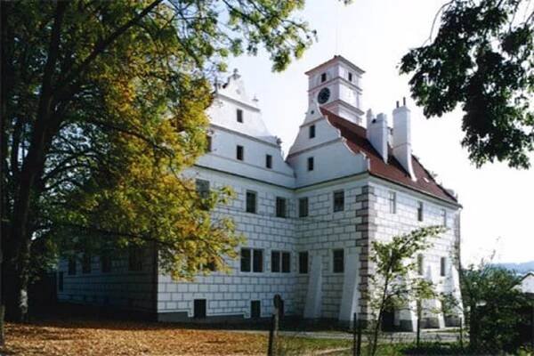Zámek Žichovice
