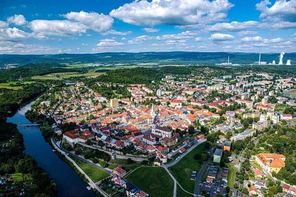 Úžasné pohledy na Kadaň, Klášterec i okolí nabízí nová kniha leteckých snímků