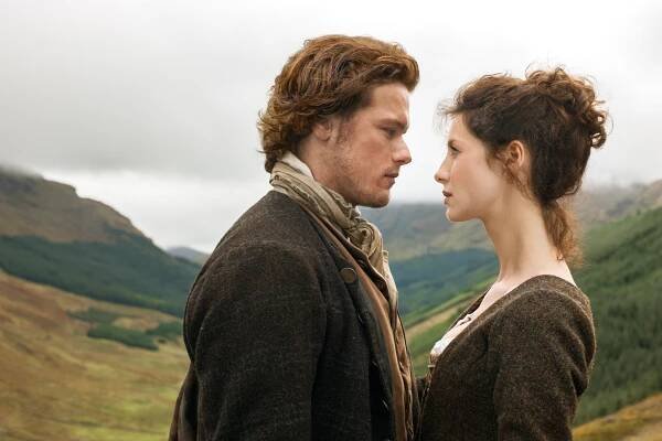 Outlander: Jamie and Claire's 10 Best Moments