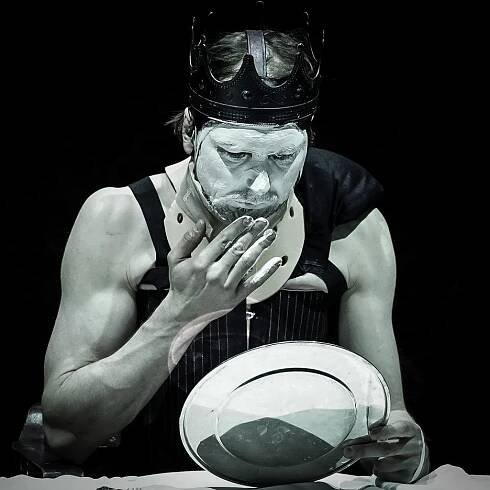 Thomas Ostermeier inszeniert "Richard III." - Festival d’Avignon 2015 (2015)
