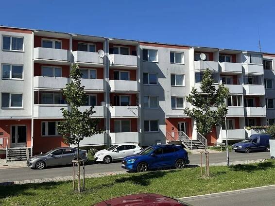 Pronájem byt 2+1 - Kpt. Nálepky, Otrokovice, 62 m²
