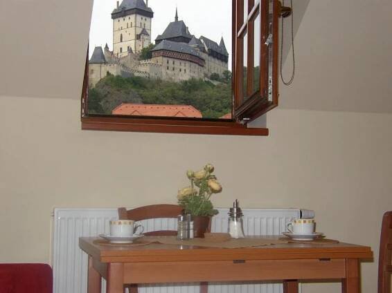 Pension a Restaurace Vyhlídka Karlštejn Pokoj fotografie