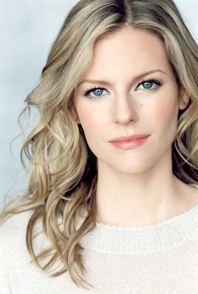 Los Angeles Times — Go Away With... Chelsey Crisp