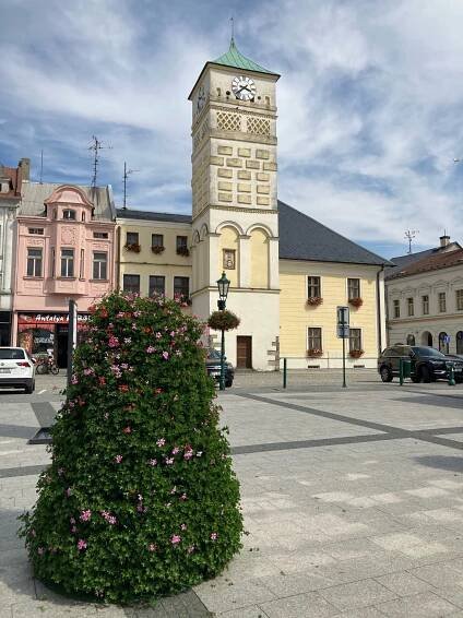 Radnice s renesanční věží - Karviná - Architektonické památky - Městská architektura - Moravskoslezský kraj - Karviná