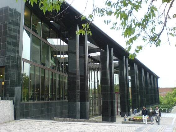 Univerzita v Oslo pozastavila plán na likvidaci archivovaných novin