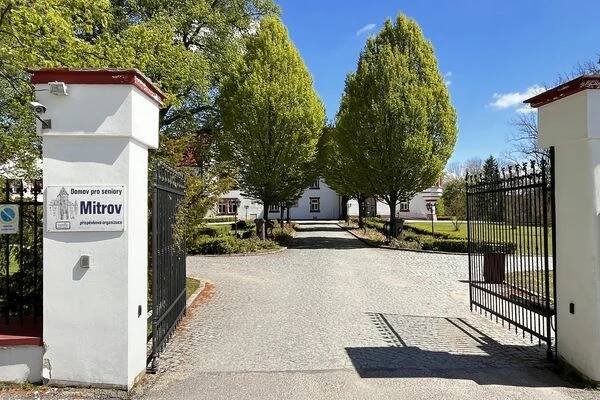 Domov pro seniory Mitrov foto 1