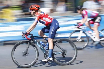 Annemiek van Vleuten plánuje zopakovat vítězství na Giru, Tour a Vueltě | RoadCycling.cz 