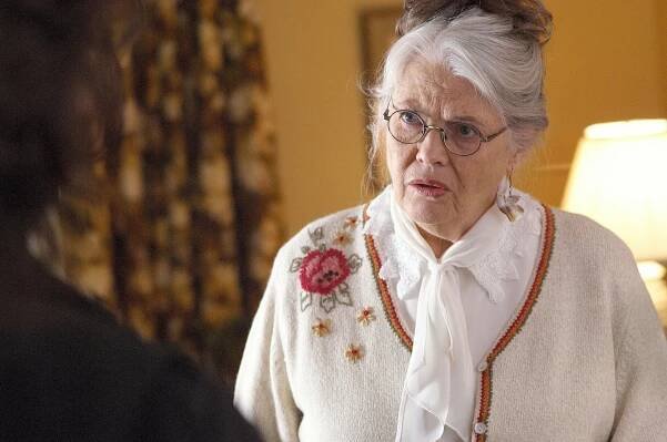 Smrtící úder - Z filmu - Lois Smith