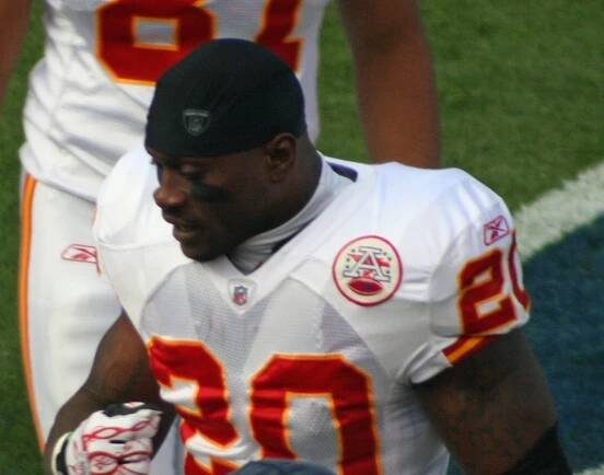 Thomas Jones (American football)