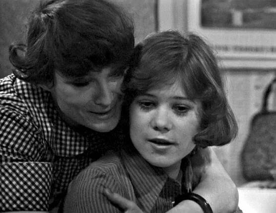 Ženich mezi dveřmi - Z filmu - Zuzana Fišárková, Sylva Sequensová
