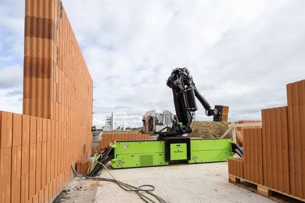 Zdící robot Wienerberger | Filmark, Kameraman Video produkce Fotograf