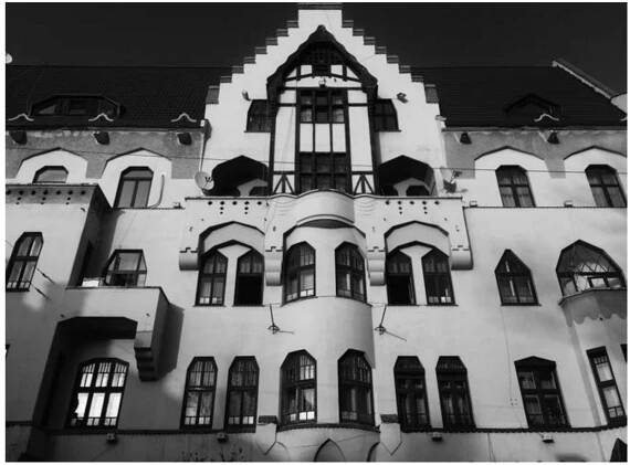 houses in town, the Deutsches Haus (Fig. 8),'* a masterpiece of Ju gendstil with vernacular and Gothic details by Gustav Fritsch, : German architect from Sudetenland.” Ifall these groups had stron; connections through trade and work and in daily activities, real in terethnic relationships or friendships depended on individual situa tions. Sometimes official connections were visible and important when in 1908 the International Yiddish Conference was held it Czernowitz, it was organized in the Musikverein and the Ukrainiar House, and not at the Jewish House. Similarly, the plays of a Vil nius-based Yiddish theatre company were performed in the grea theatre of the Deutsches Haus. 
