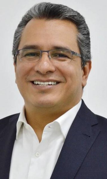 Photo of Dr. Luis Aguirre-Torres