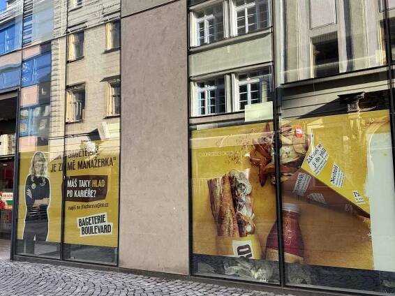 Do Galerie Moritz míří Bageterie Boulevard.