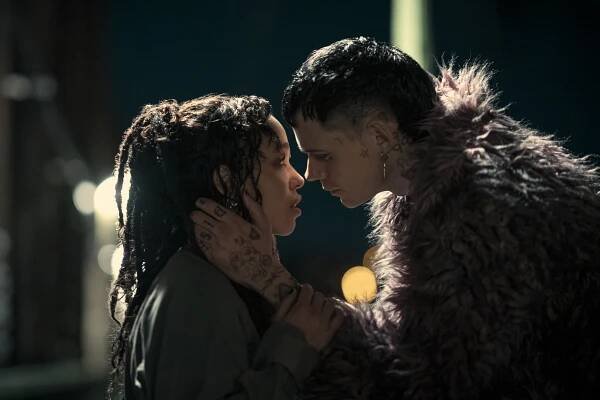 Hollywood udělal ze Žižkova předpeklí. Ničím jiným film Vrána neohromí