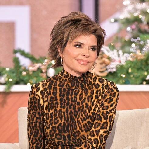 Lisa Rinna just celebrated New Year's Eve *completely* naked