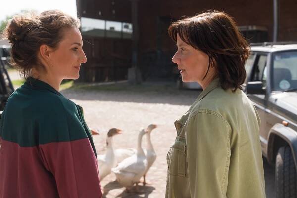 Mit Herz und Holly - Diagnose Neustart - Z filmu - Karoline Teska, Inka Friedrich