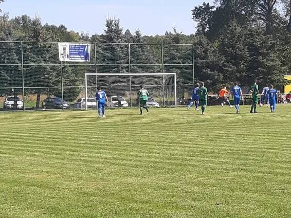 3. kolo SLAVOJ KYNŠPERK - JISKRA BŘEZOVÁ 2-2 | TJ Slavoj Kynšperk