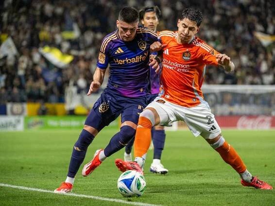 LA Galaxy Without Star Forward Against Houston Dynamo This Weekend