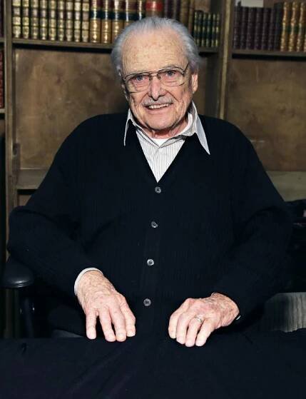 William Daniels, Mr. Feeny From ‘Boy Meets World,’ Stops Burglary at Home