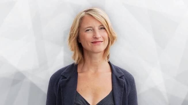 Porträt der Redakteurin Barbara Schmidt-Mattern