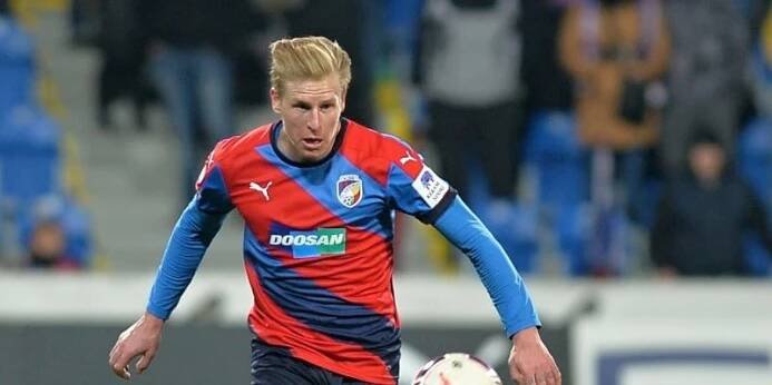 Dle katastru nemovitostí vlastnil Rajtoral nemovitosti v hodnotě přes 100 milionů korun, byl tak zřejmě silně zadlužený.