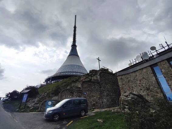 Fotogaléria • Parkoviště Hotel Ještěd (Parkovisko pre návštevníkov a turistov – platené) • Mapy.com