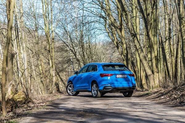 Test Audi Q3 35 TDI 2019: Větší, hezčí a lepší! (+VIDEO) - roadblog.cz