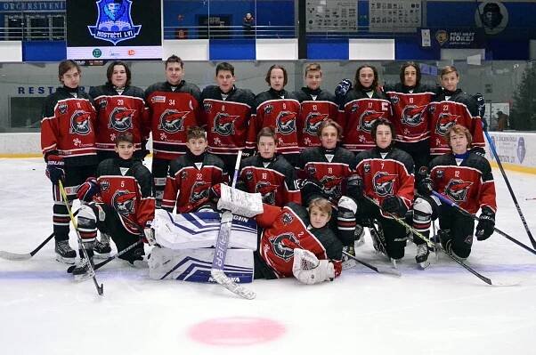 VDEO, FOTO: Piráti Chomutov hrají na Christmas Lions Cupu v Mostě